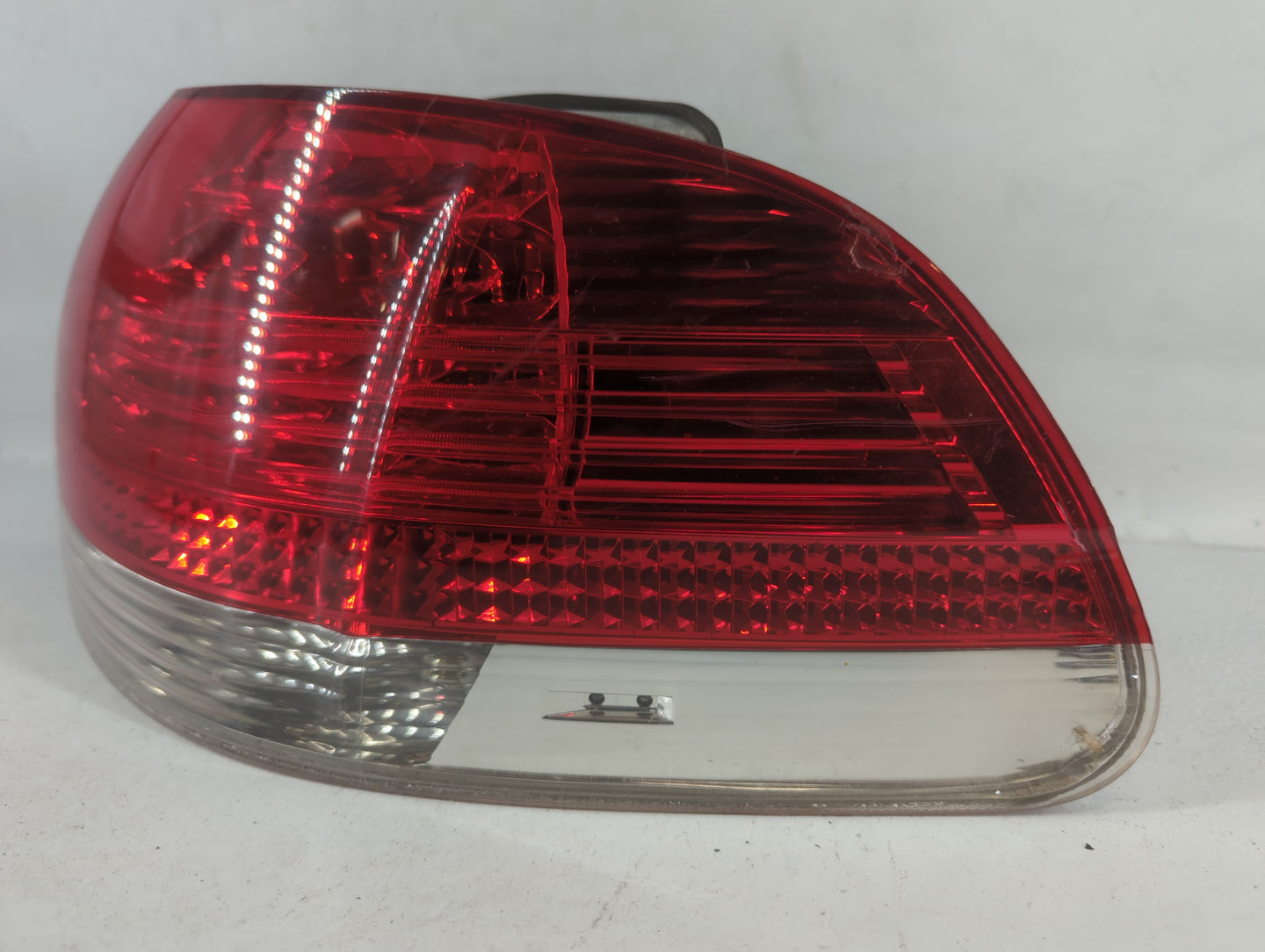 2008 Bmw 7 Series Tail Light Assembly Driver Left OEM P/N:325014 B17 4417 6938516-10 Fits Fits 2006 2007 OEM Used Auto Parts