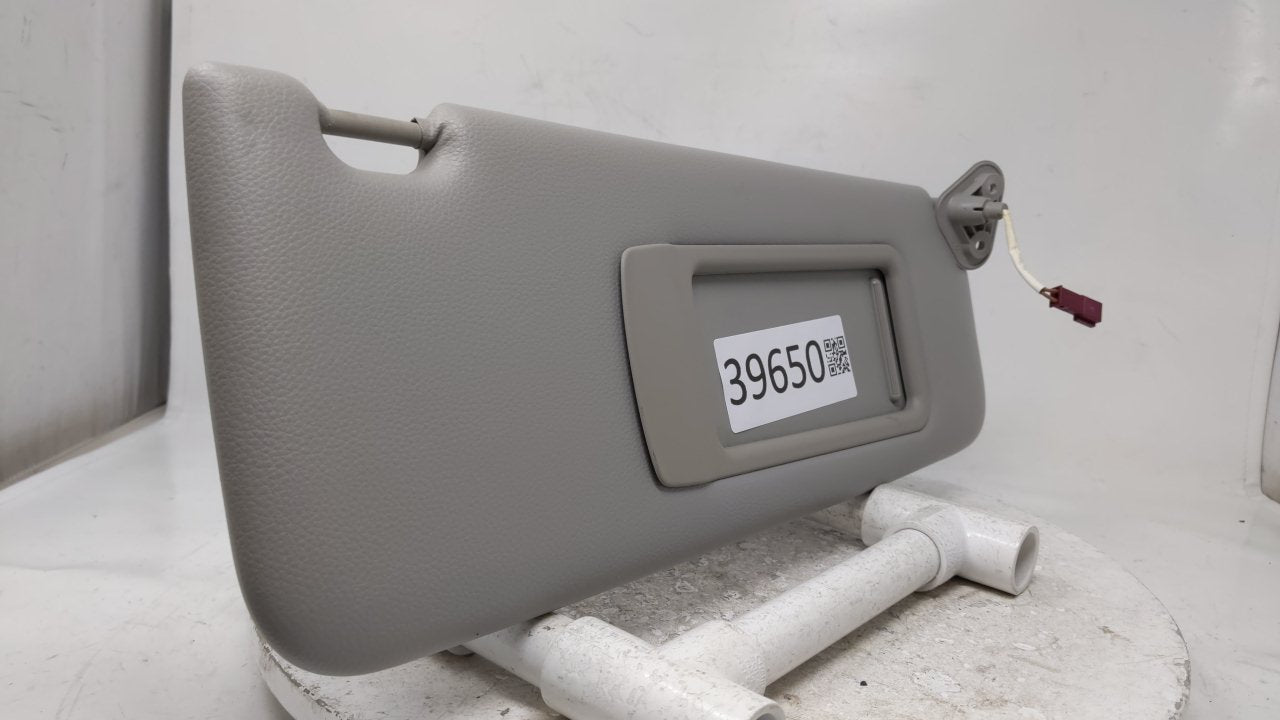 2008 Bmw M3 Sun Visor Shade Replacement Passenger Right Mirror Fits OEM Used Auto Parts - Oemusedautoparts1.com