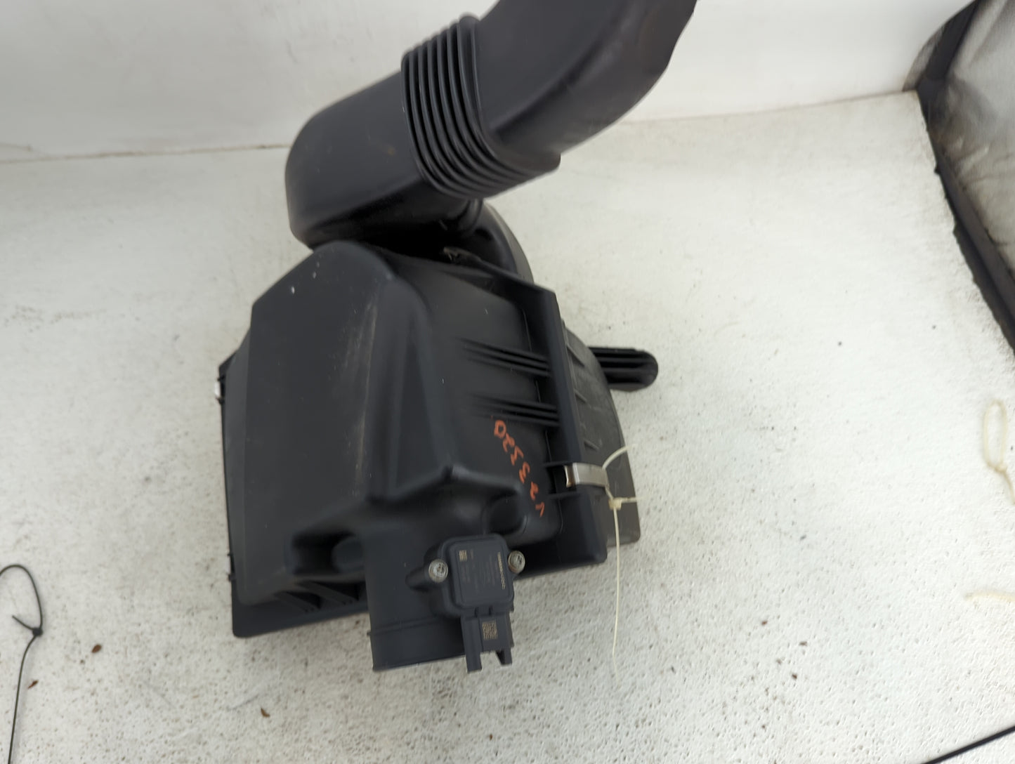 2007-2010 Bmw X3 Air Cleaner Intake-duct Hose Tube - Oemusedautoparts1.com