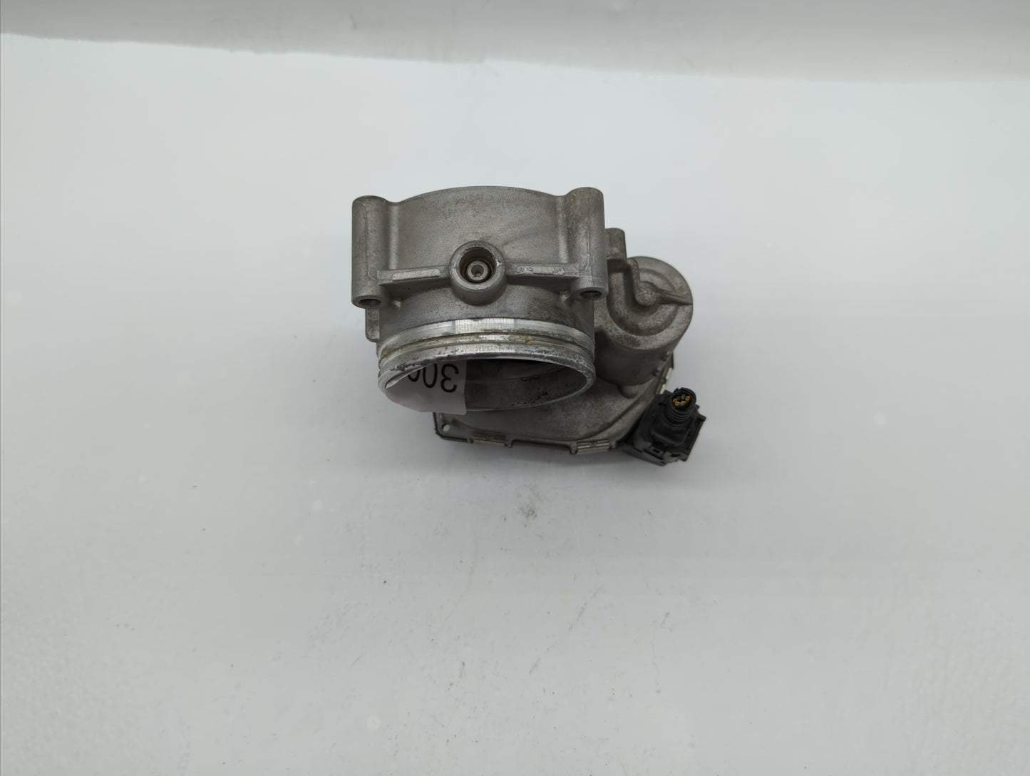 2007-2012 Bmw X3 Throttle Body P/N:7 556 188 1354 7556118 Fits Fits 2007 2008 2009 2010 2011 2012 2013 OEM Used Auto Parts -