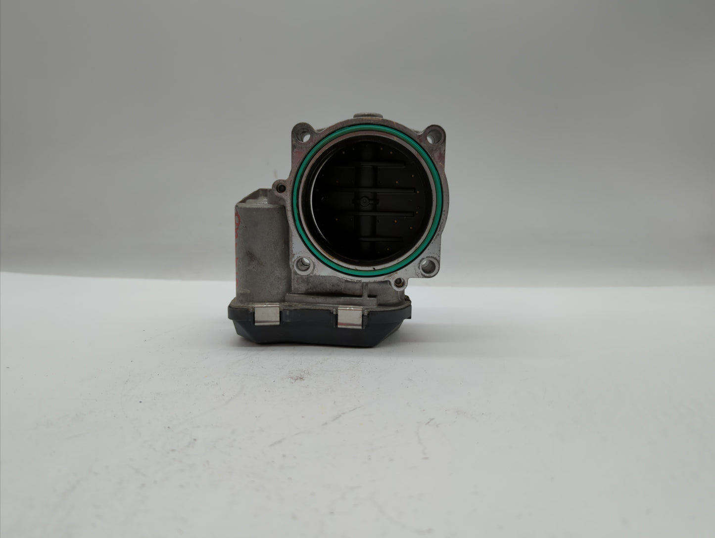 2007-2012 Bmw X3 Throttle Body P/N:7 556 188 1354 7556118 Fits Fits 2007 2008 2009 2010 2011 2012 2013 OEM Used Auto Parts -