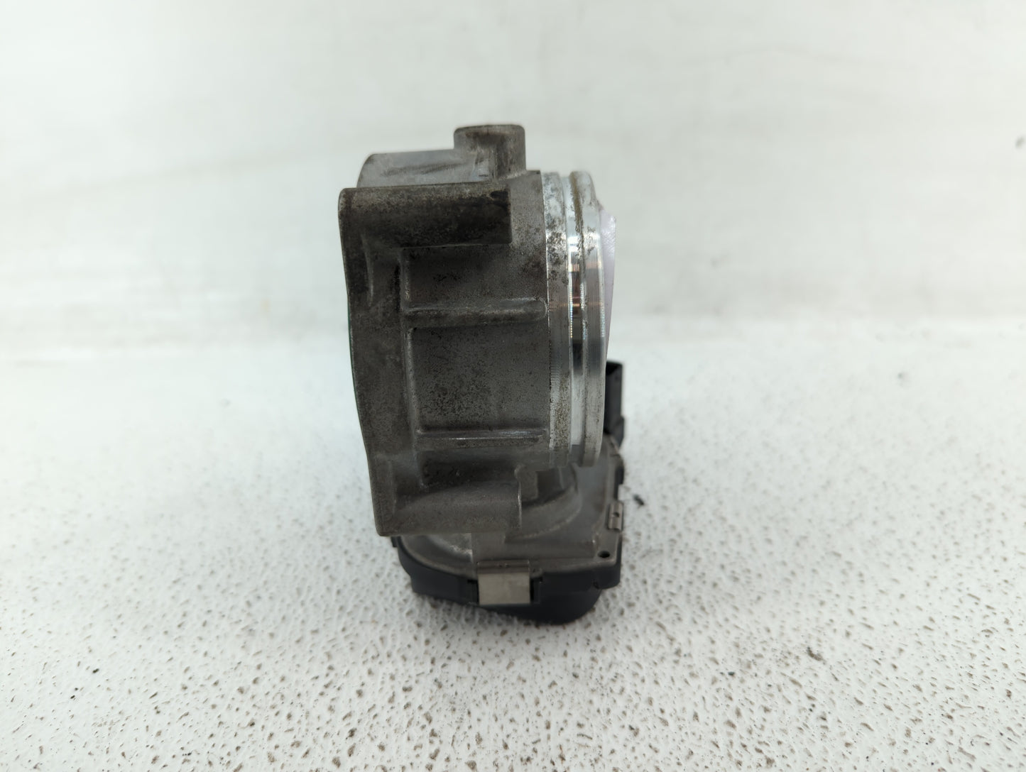 2007-2012 Bmw X3 Throttle Body P/N:1354 7556118-04 1354 7556118-03 Fits Fits 2007 2008 2009 2010 2011 2012 2013 OEM Used Aut