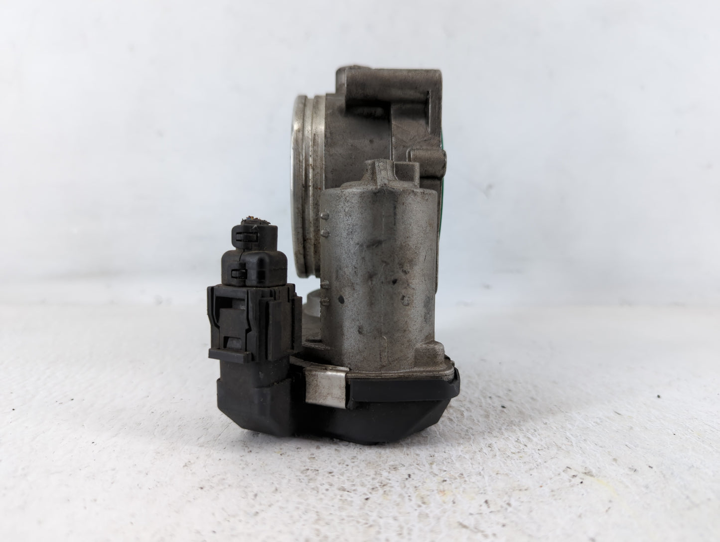 2007-2012 Bmw X3 Throttle Body P/N:A2C53112155 7556 118 Fits Fits 2007 2008 2009 2010 2011 2012 2013 OEM Used Auto Parts - O