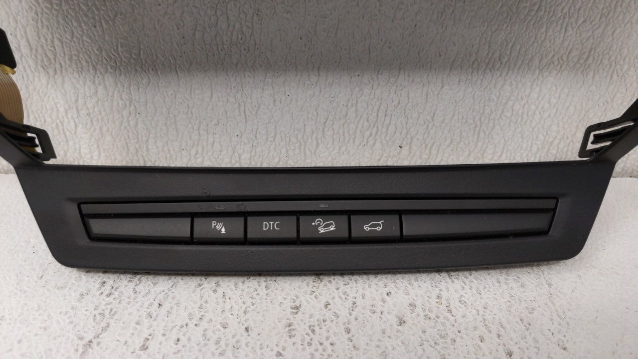 2007-2013 Bmw X5 Climate Control Module Temperature AC/Heater Replacement P/N:90025-242 9 165 683 Fits OEM Used Auto Parts -
