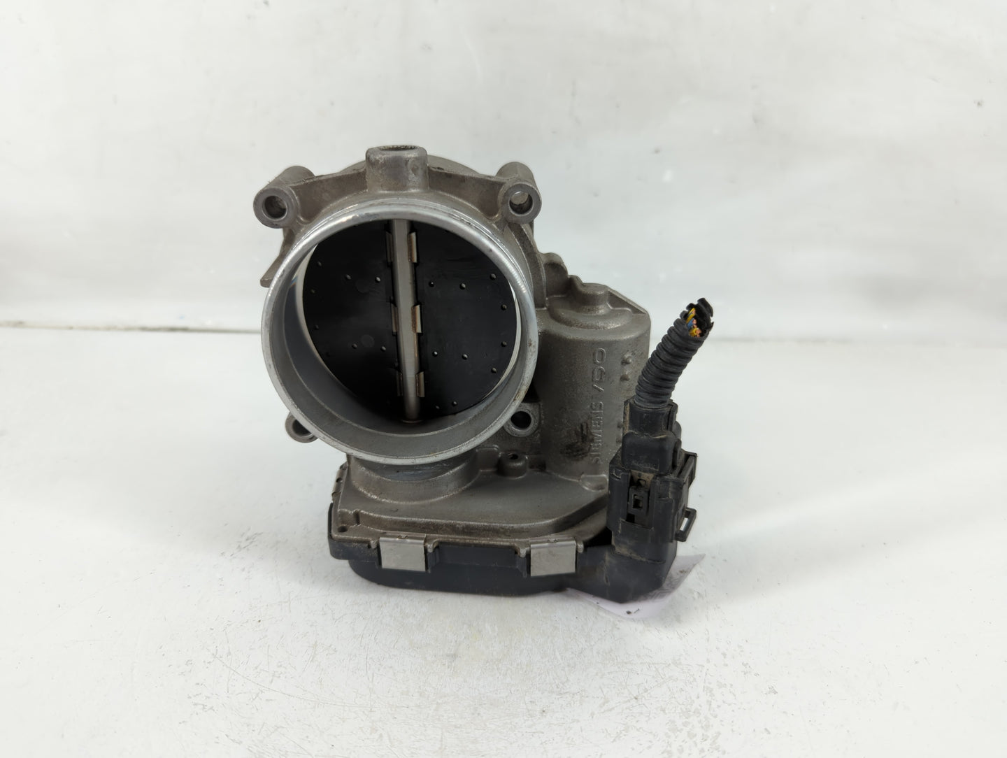 2007-2010 Bmw X5 Throttle Body P/N:7 556 118 0 -01 Fits Fits 2007 2008 2009 2010 2011 2012 2013 OEM Used Auto Parts - Oemuse