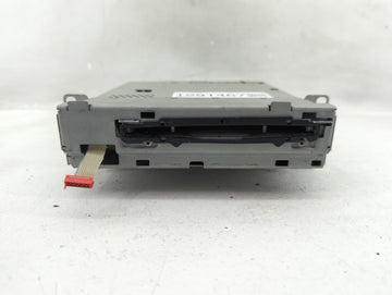 2007-2010 Bmw X5 Radio AM FM Cd Player Receiver Replacement P/N:VP7KAF-18C852-NE Fits Fits 2007 2008 2009 2010 OEM Used Auto
