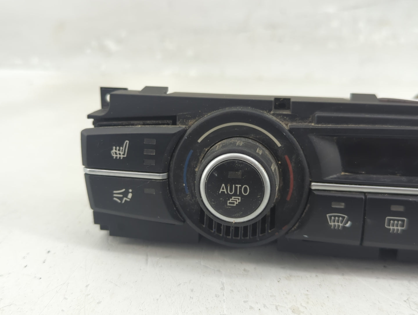2008 Bmw X5 Climate Control Module Temperature AC/Heater Replacement P/N:P68105021AD Fits OEM Used Auto Parts - Oemusedautop