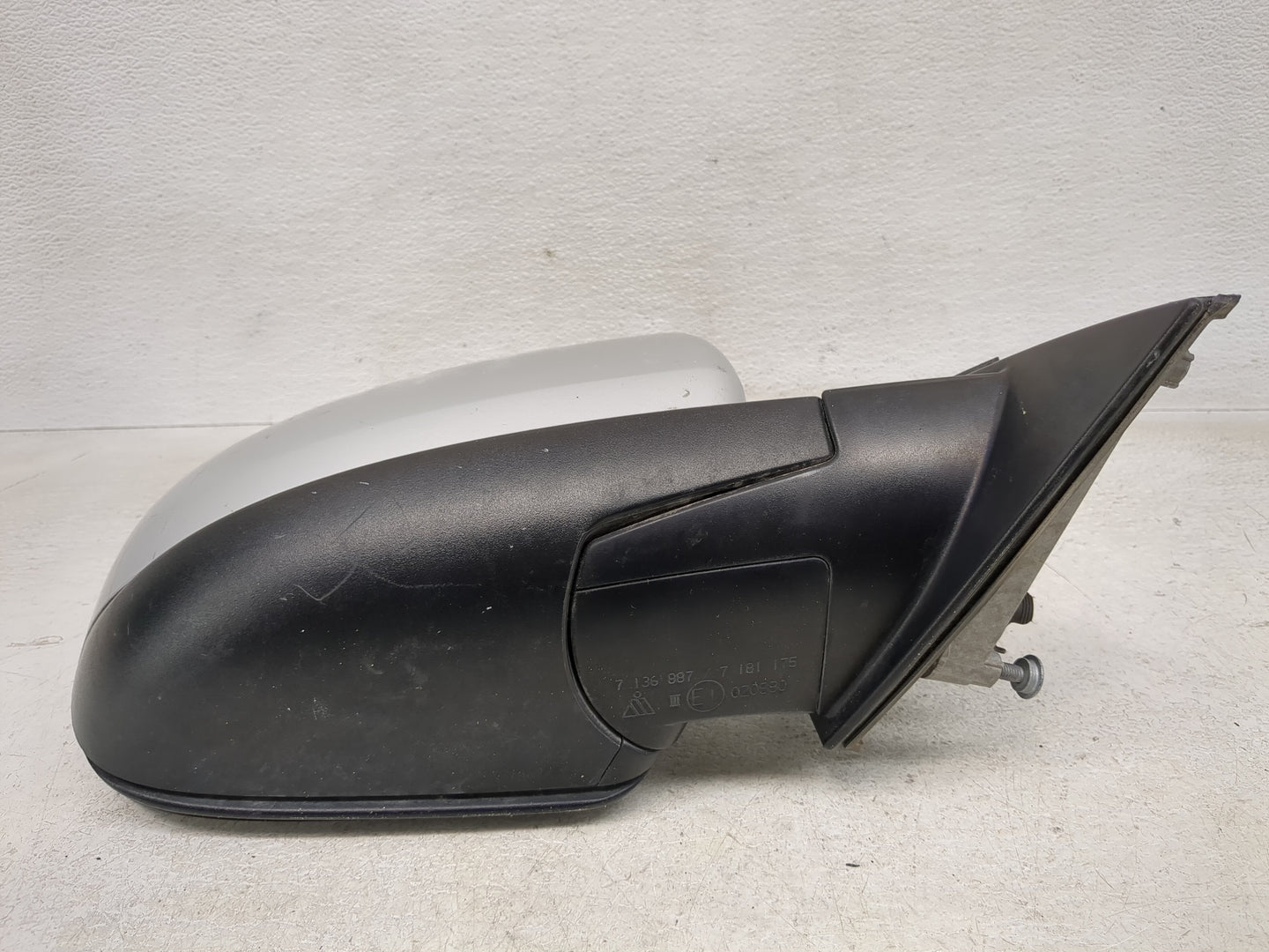 2007-2010 Bmw X5 Passenger Side View Mirror - Right Door Mirror OEM Used - Oemusedautoparts1.com