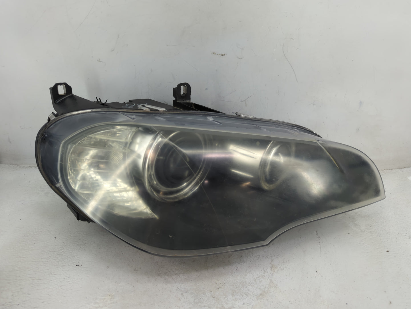 2008 Bmw X5 Passenger Right Oem Head Light Headlight Lamp Black - Oemusedautoparts1.com