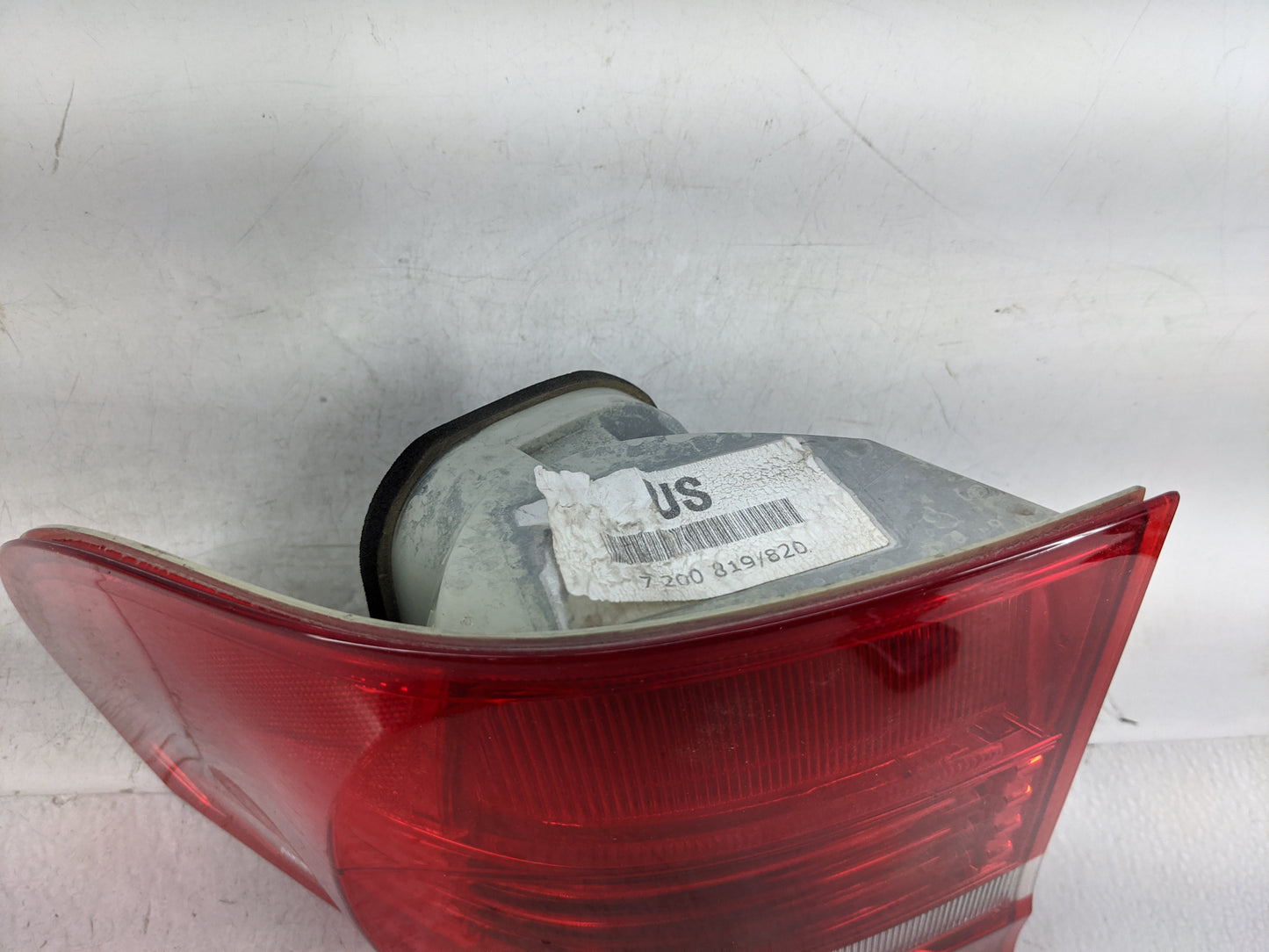 2007-2010 Bmw X5 Tail Light Assembly Passenger Right OEM P/N:7 200 820 Fits Fits 2007 2008 2009 2010 OEM Used Auto Parts - O