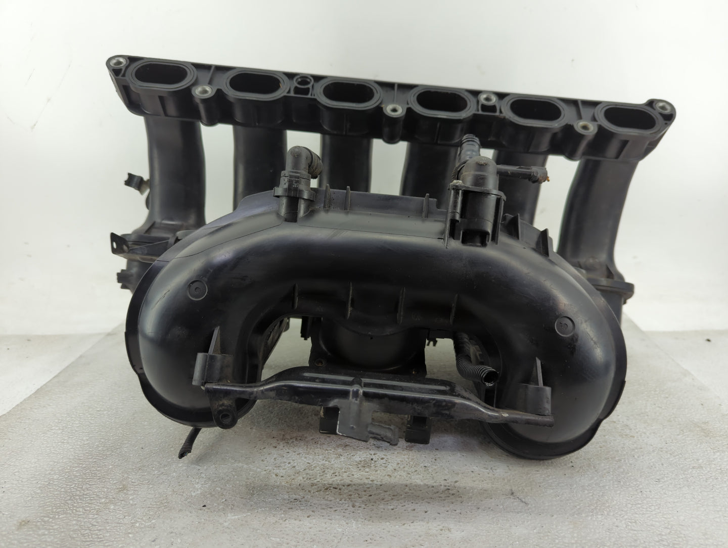 2008 Bmw Z4 Air Intake Manifold P/N:754802807 Fits OEM Used Auto Parts - Oemusedautoparts1.com