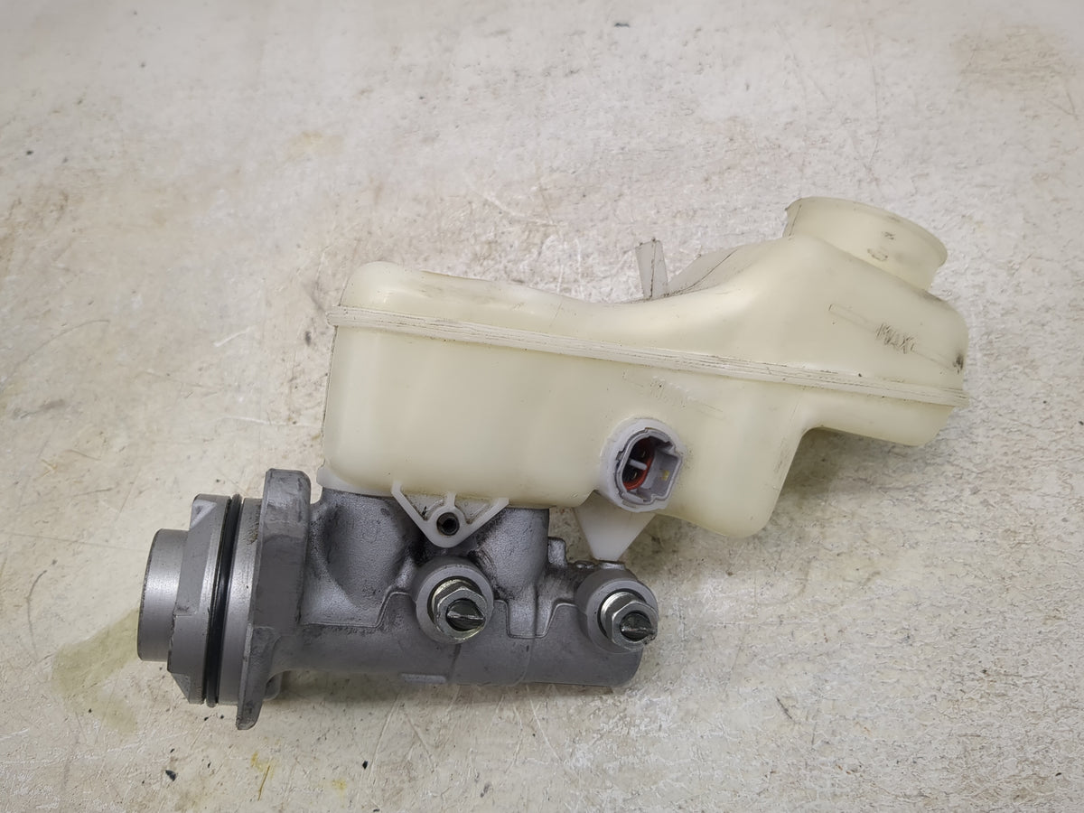 2006-2008 Bmw Z4 Brake Master Cylinder - Oemusedautoparts1.com