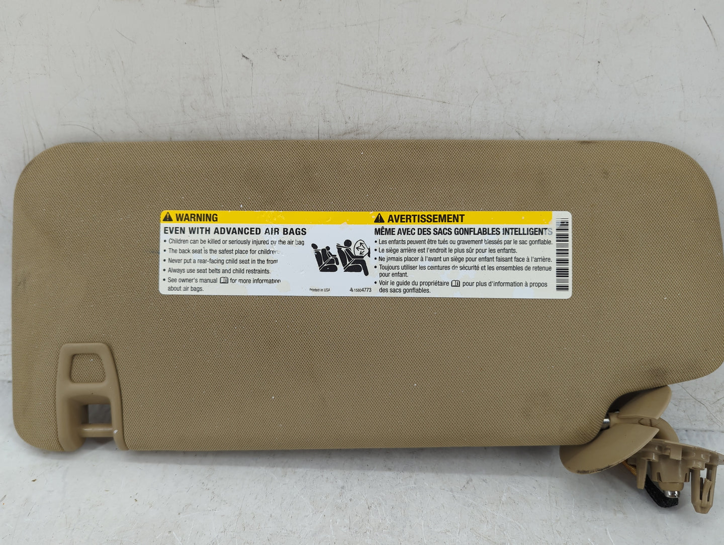 2008-2017 Buick Enclave Sun Visor Shade Replacement Passenger Right Mirror Fits OEM Used Auto Parts - Oemusedautoparts1.com
