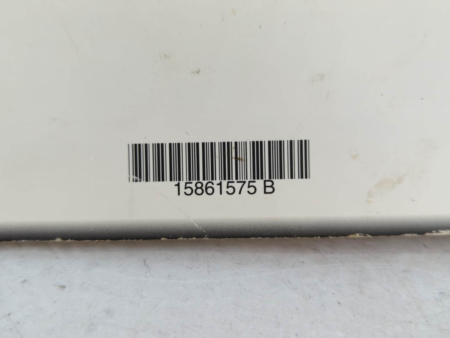 2008 Buick Enclave Owners Manual Book Guide P/N:15861575 B OEM Used Auto Parts - Oemusedautoparts1.com