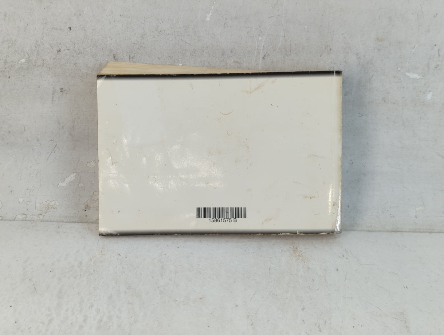 2008 Buick Enclave Owners Manual Book Guide P/N:15861575 B OEM Used Auto Parts - Oemusedautoparts1.com