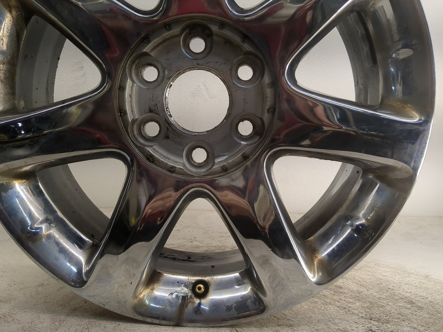 2008-2010 Buick Enclave Oem Wheel Rim - Oemusedautoparts1.com