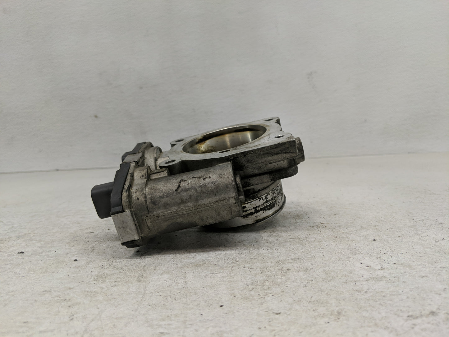 2008 Buick Enclave Throttle Body Fits OEM Used Auto Parts - Oemusedautoparts1.com