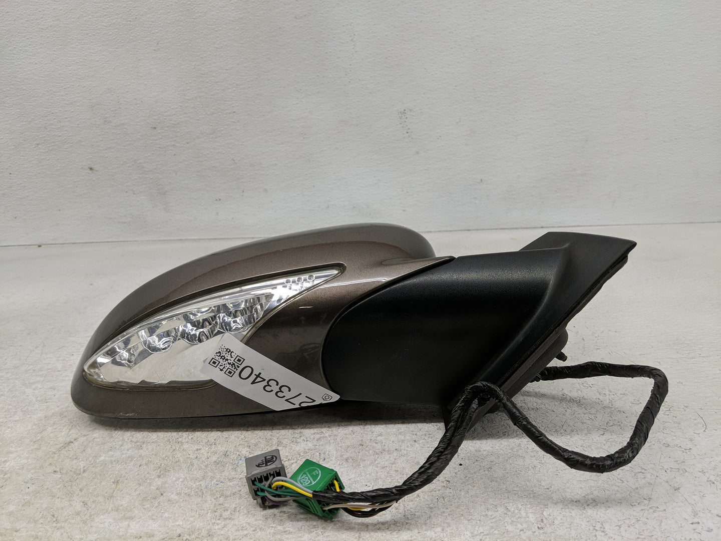 2008-2012 Buick Enclave Side Mirror Replacement Passenger Right View Door Mirror Fits Fits 2008 2009 2010 2011 2012 OEM Used