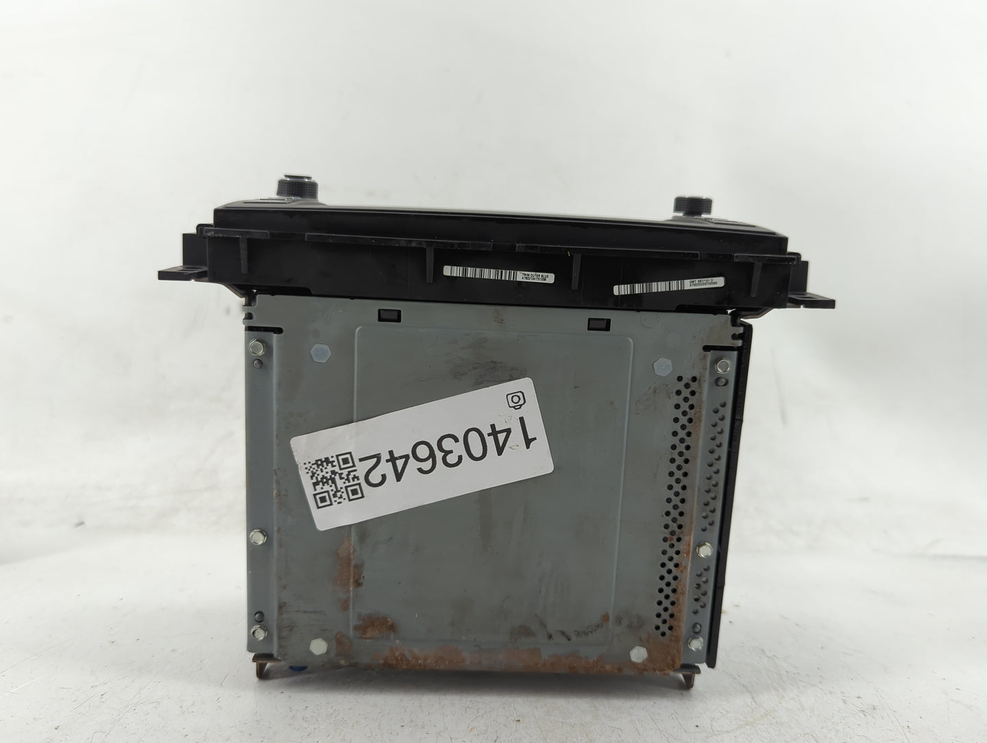 2008 Buick Enclave Radio AM FM Cd Player Receiver Replacement P/N:15921423 Fits OEM Used Auto Parts - Oemusedautoparts1.com