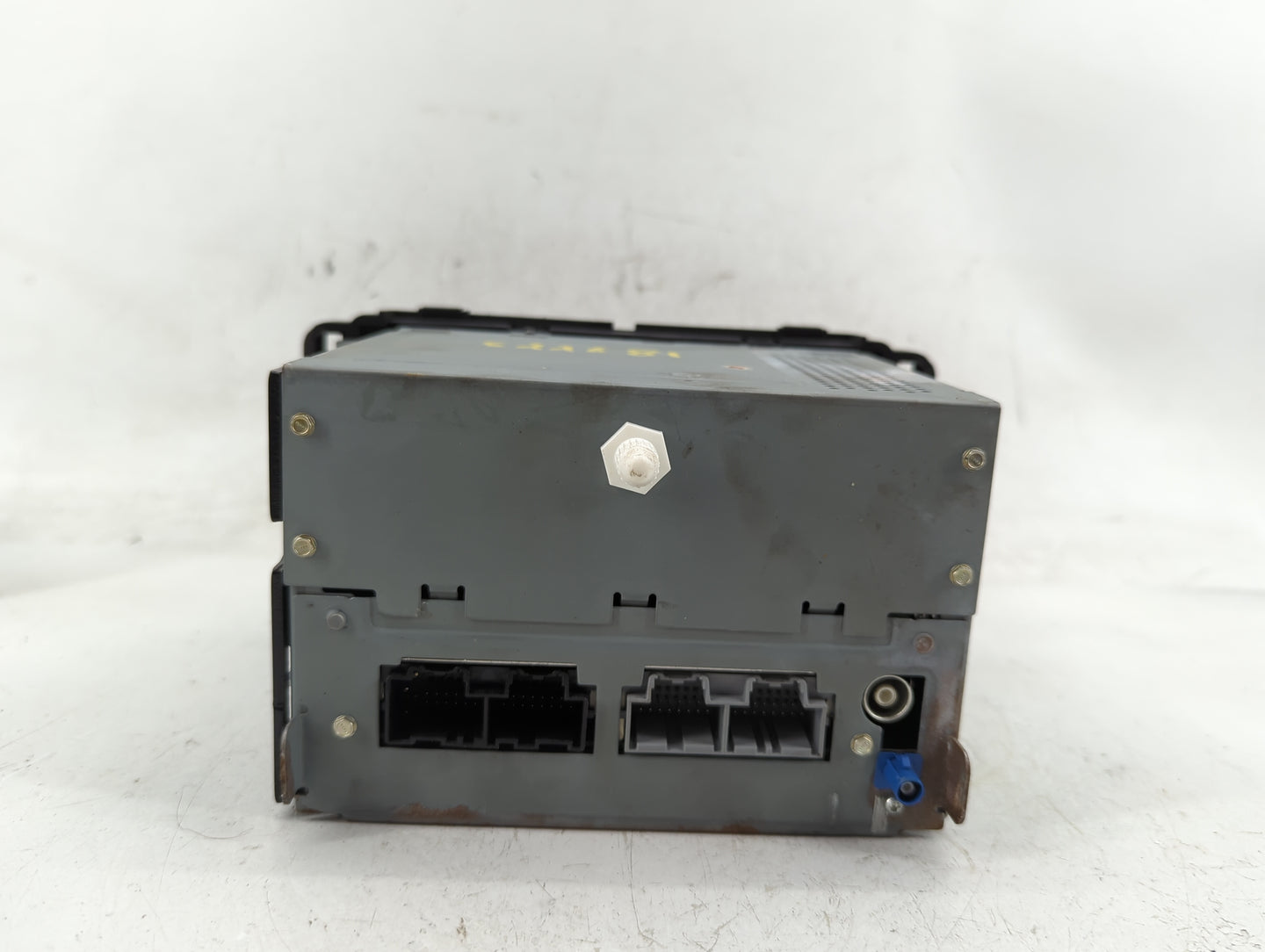 2008 Buick Enclave Radio AM FM Cd Player Receiver Replacement P/N:15921423 Fits OEM Used Auto Parts - Oemusedautoparts1.com