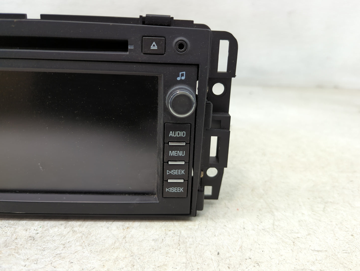 2008 Buick Enclave Radio AM FM Cd Player Receiver Replacement P/N:15921423 Fits OEM Used Auto Parts - Oemusedautoparts1.com