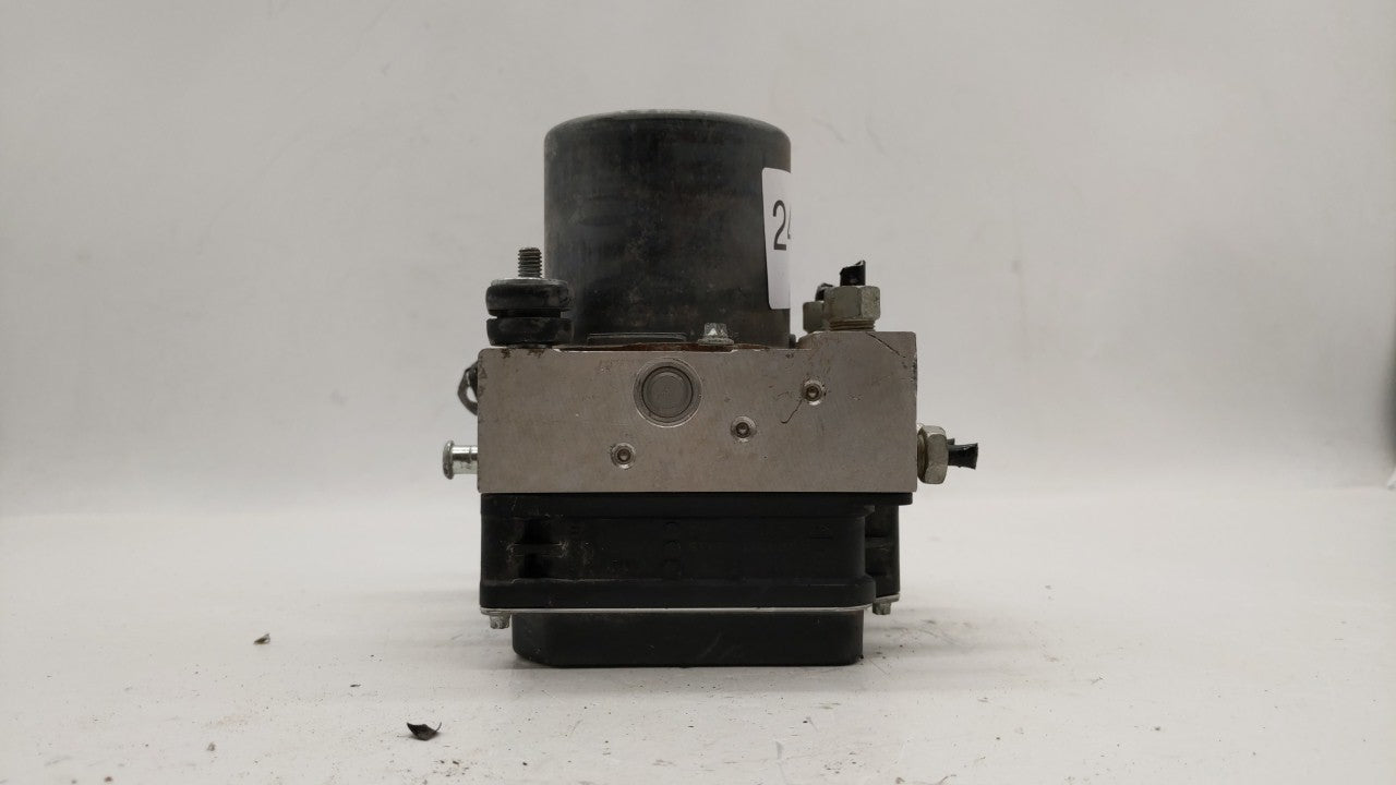 2008 Buick Enclave ABS Pump Control Module Replacement P/N:25848310 Fits OEM Used Auto Parts - Oemusedautoparts1.com