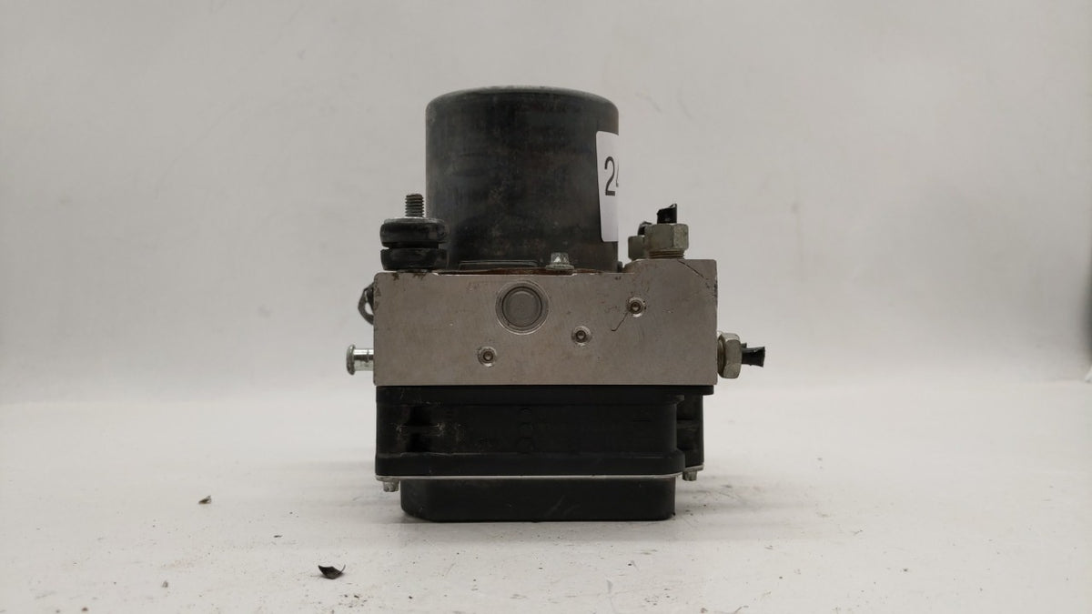 2008 Buick Enclave Anti-Lock Brake ABS Pump Module Actuator OEM P/N:25848310 Fits OEM Used Auto Parts - Oemusedautoparts1.co