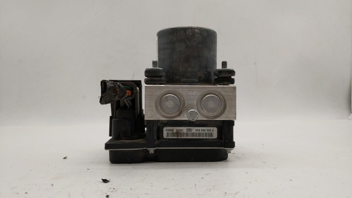 2008 Buick Enclave Anti-Lock Brake ABS Pump Module Actuator OEM P/N:25848310 Fits OEM Used Auto Parts - Oemusedautoparts1.co