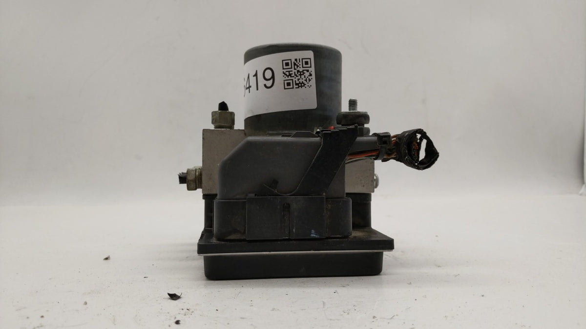 2008 Buick Enclave Anti-Lock Brake ABS Pump Module Actuator OEM P/N:25848310 Fits OEM Used Auto Parts - Oemusedautoparts1.co
