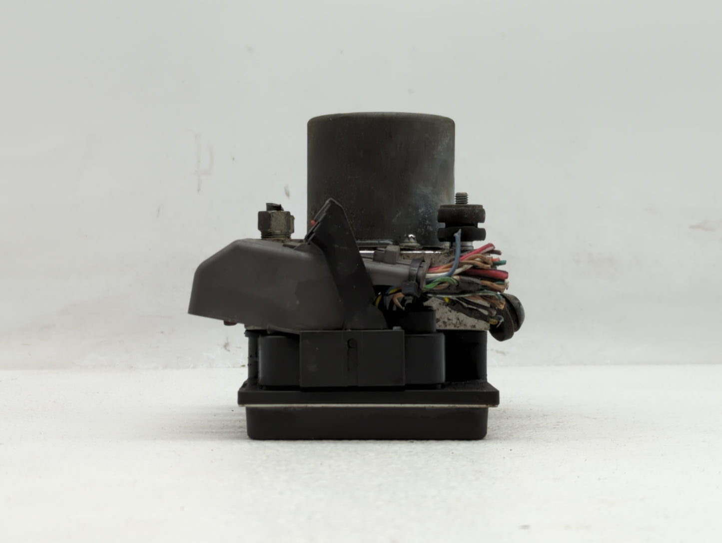 2008 Buick Enclave ABS Pump Control Module Replacement P/N:0 265 230 141 25860505, 25848310 Fits OEM Used Auto Parts - Oemus