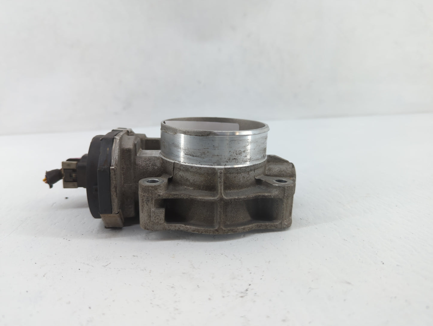 2008-2011 Buick Enclave Throttle Body P/N:319.7.AA.995 591HB, 995AA Fits Fits 2007 2008 2009 2010 2011 OEM Used Auto Parts -