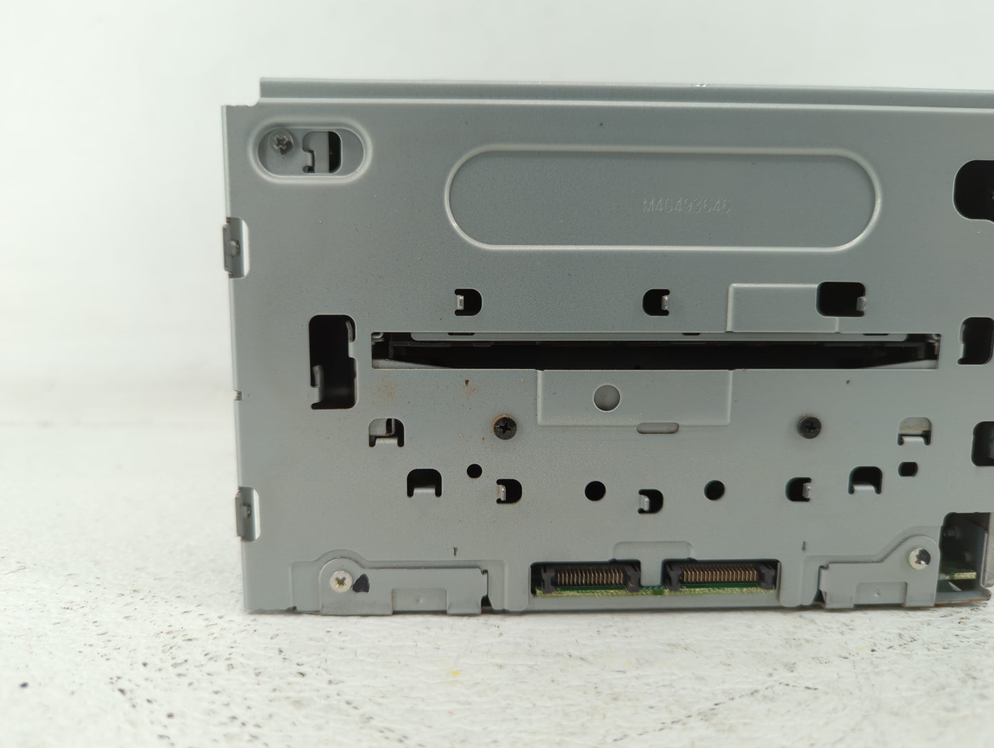 2008 Buick Enclave Radio AM FM Cd Player Receiver Replacement P/N:25831565 Fits OEM Used Auto Parts - Oemusedautoparts1.com