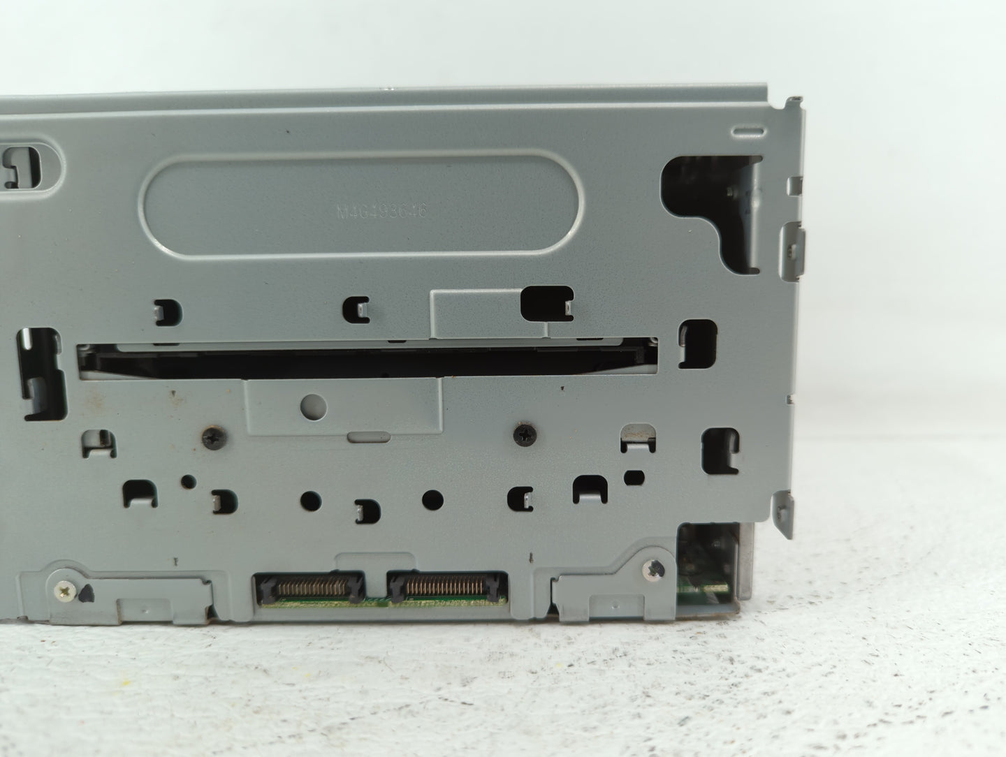 2008 Buick Enclave Radio AM FM Cd Player Receiver Replacement P/N:25831565 Fits OEM Used Auto Parts - Oemusedautoparts1.com