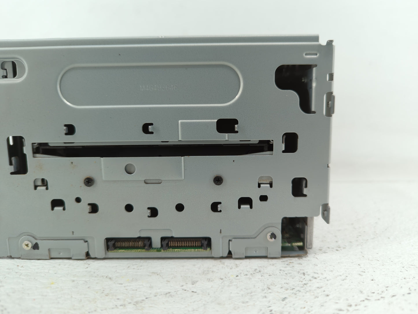 2008 Buick Enclave Radio AM FM Cd Player Receiver Replacement P/N:25831565 Fits OEM Used Auto Parts - Oemusedautoparts1.com