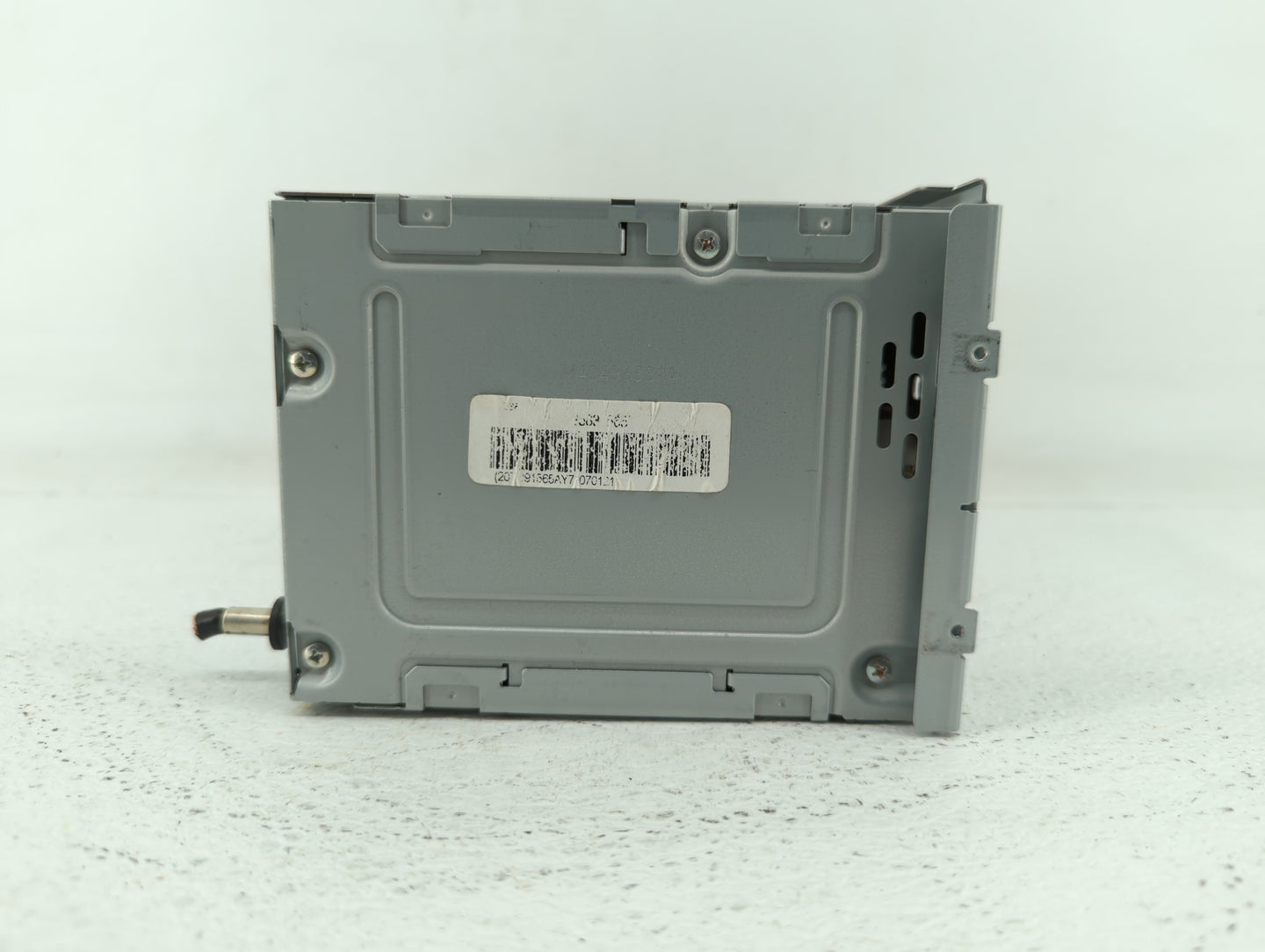 2008 Buick Enclave Radio AM FM Cd Player Receiver Replacement P/N:25831565 Fits OEM Used Auto Parts - Oemusedautoparts1.com