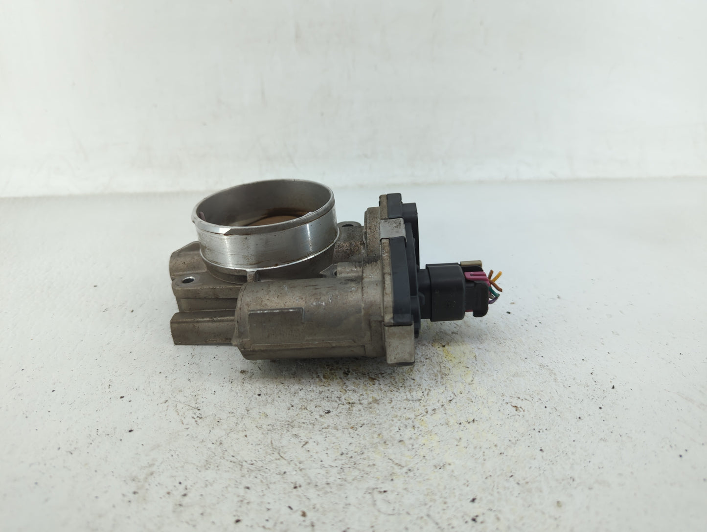 2008-2011 Buick Enclave Throttle Body P/N:591HB 995AA Fits Fits 2007 2008 2009 2010 2011 OEM Used Auto Parts - Oemusedautopa