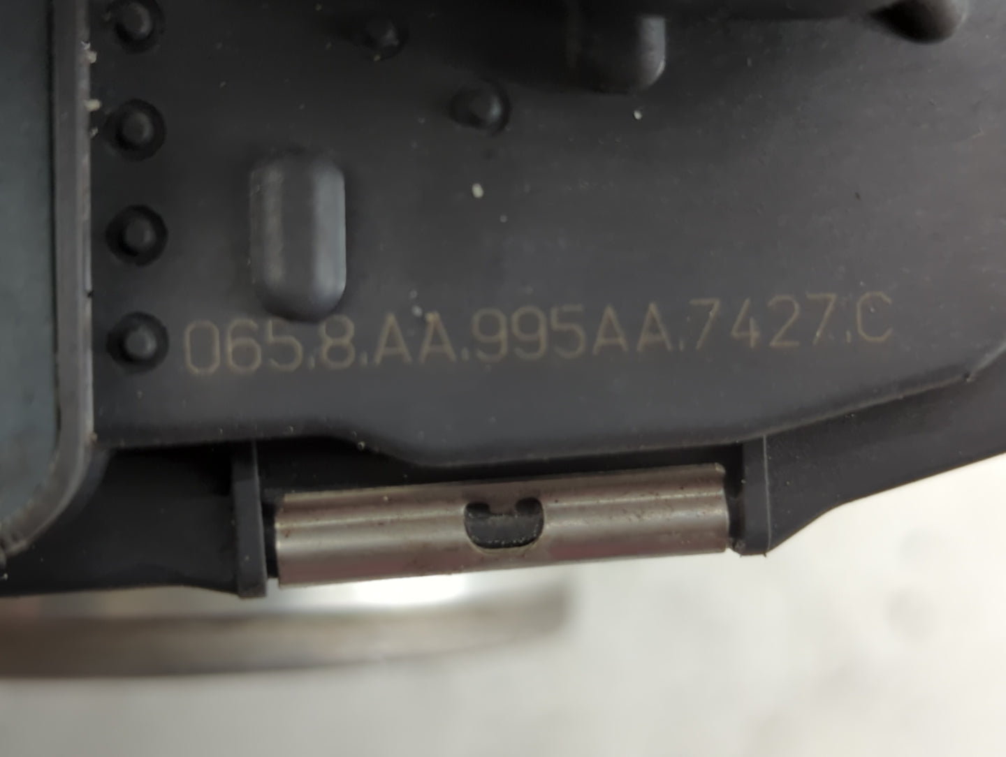 2008-2011 Buick Enclave Throttle Body P/N:591HB 995AA Fits Fits 2007 2008 2009 2010 2011 OEM Used Auto Parts - Oemusedautopa