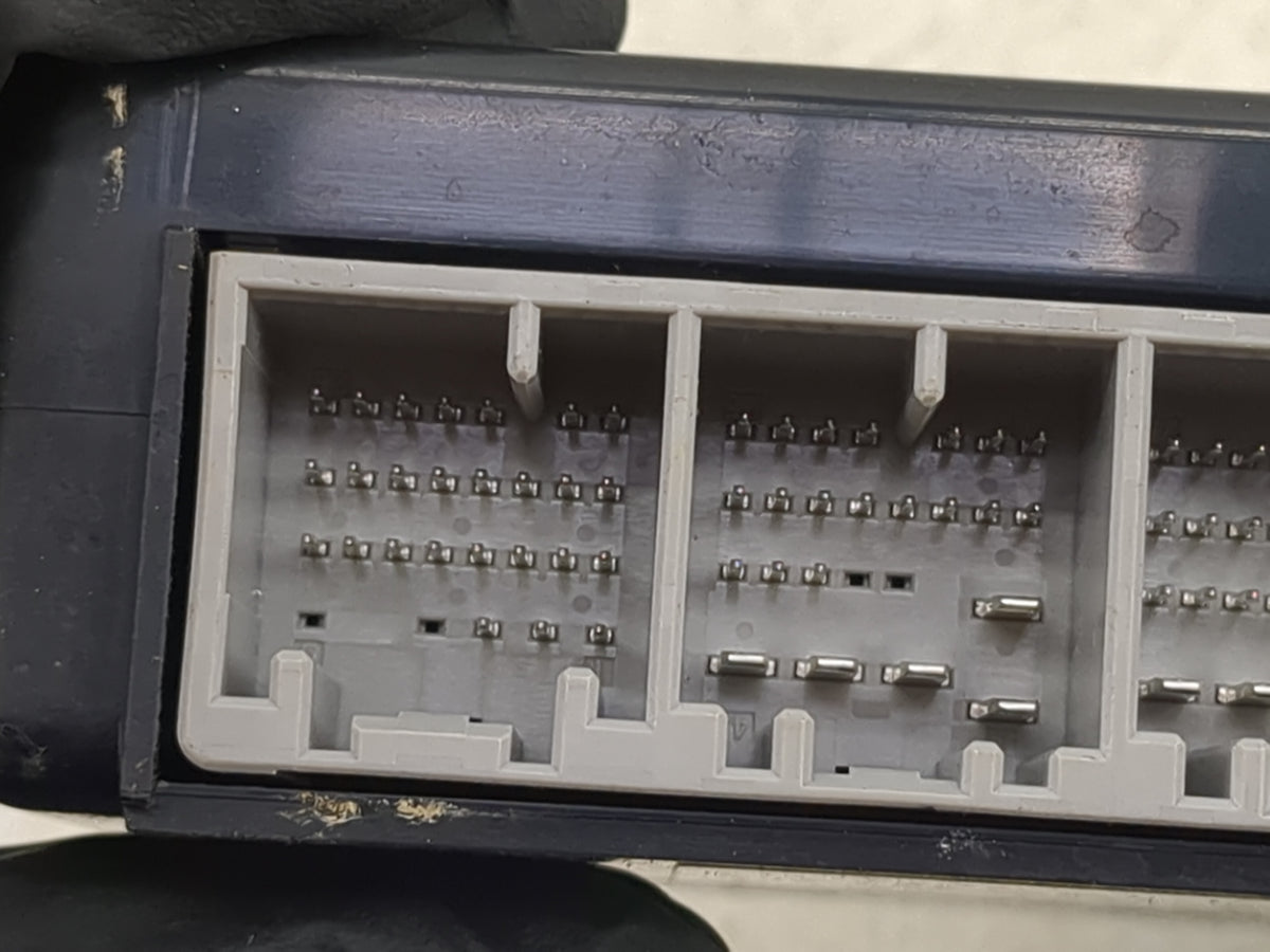 2008-2012 Buick Enclave Body Control Module Bcm 5033449 - Oemusedautoparts1.com