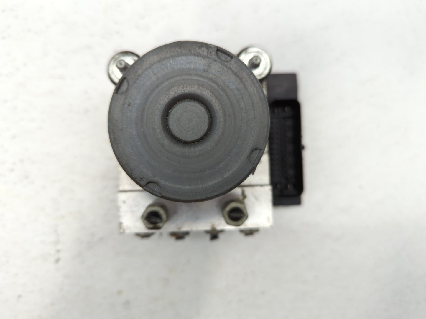 2008 Buick Enclave ABS Pump Control Module Replacement P/N:25860505 25812785, 25848310 Fits OEM Used Auto Parts - Oemusedaut