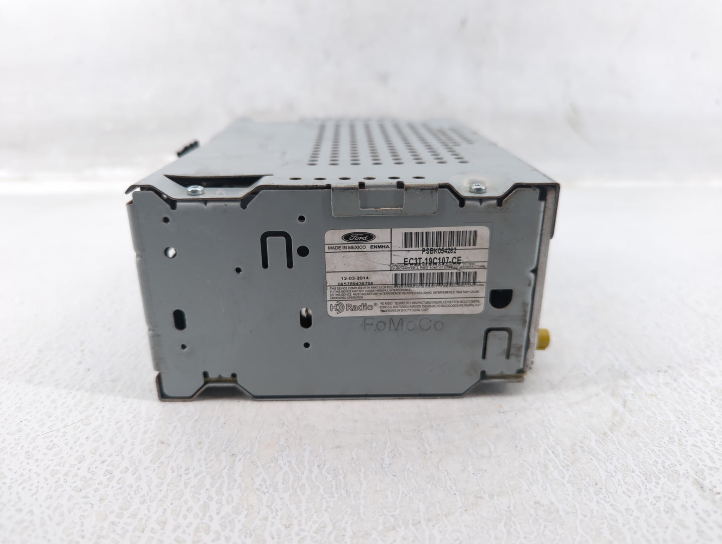 2008-2008 Buick Enclave Am Fm Cd Player Radio Receiver - Oemusedautoparts1.com
