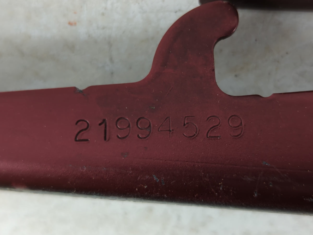 2008 Buick Enclave Driver Left Hood Hinge 681343 - Oemusedautoparts1.com