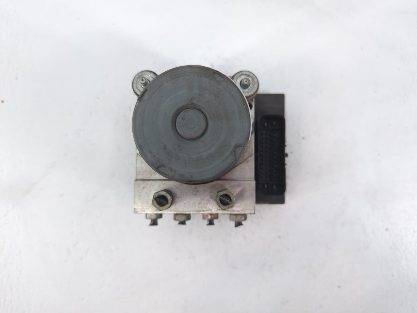 2008 Buick Enclave ABS Pump Control Module Replacement P/N:25860505 0 265 230 141 01 Fits OEM Used Auto Parts - Oemusedautop