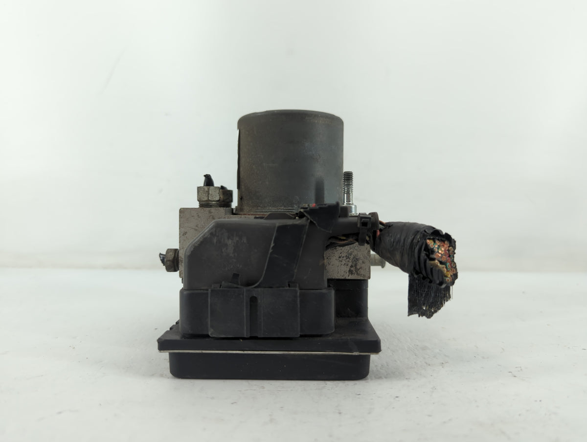 2008 Buick Enclave Anti-Lock Brake ABS Pump Module Actuator OEM P/N:MC2 25848310 Fits OEM Used Auto Parts - Oemusedautoparts