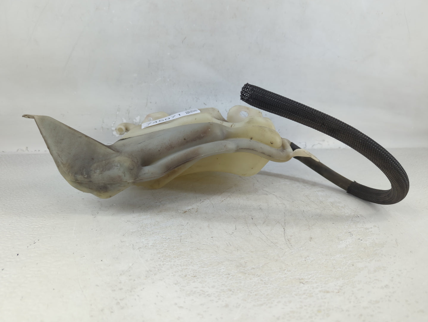 2008-2017 Buick Enclave Radiator Coolant Overflow Expansion Tank Bottle 745071 - Oemusedautoparts1.com