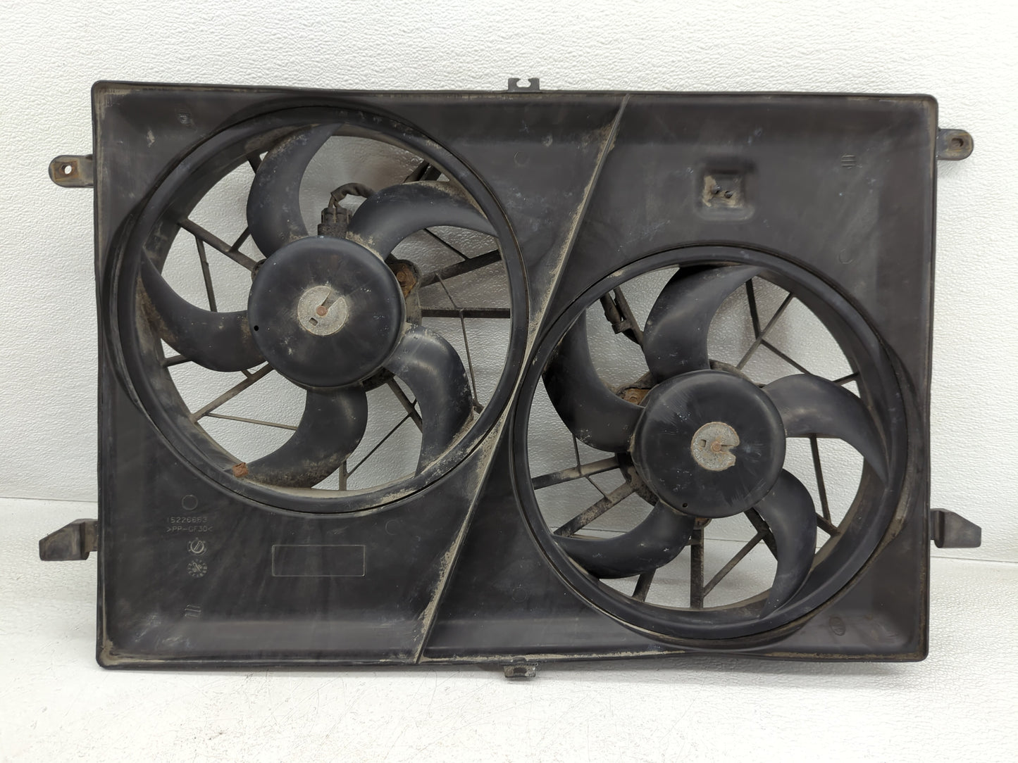 2008-2017 Buick Enclave Left Radiator Fan Motor Assembly - Oemusedautoparts1.com