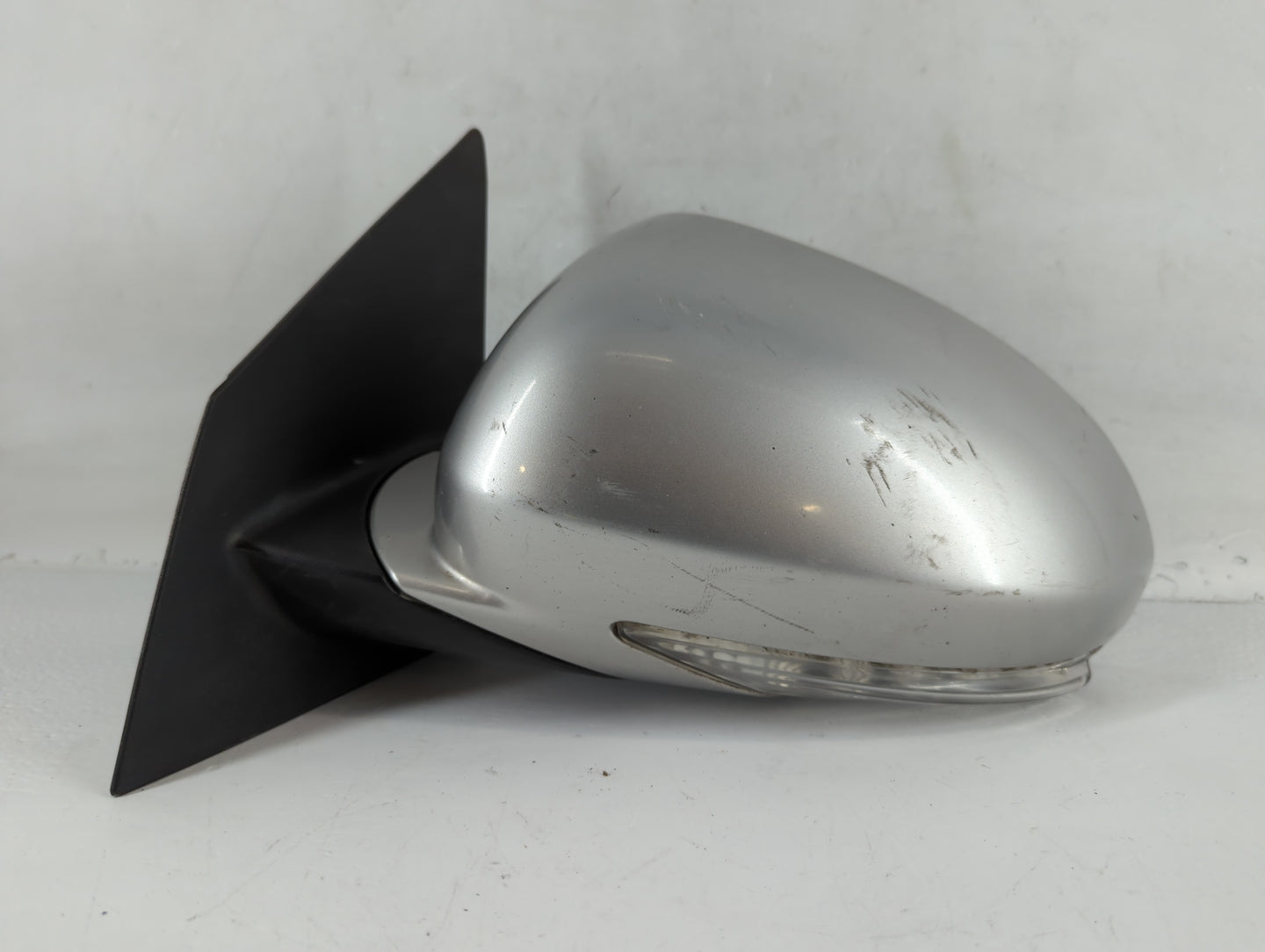 2008-2012 Buick Enclave Driver Side View Mirror - Left Door Mirror OEM Used - Oemusedautoparts1.com
