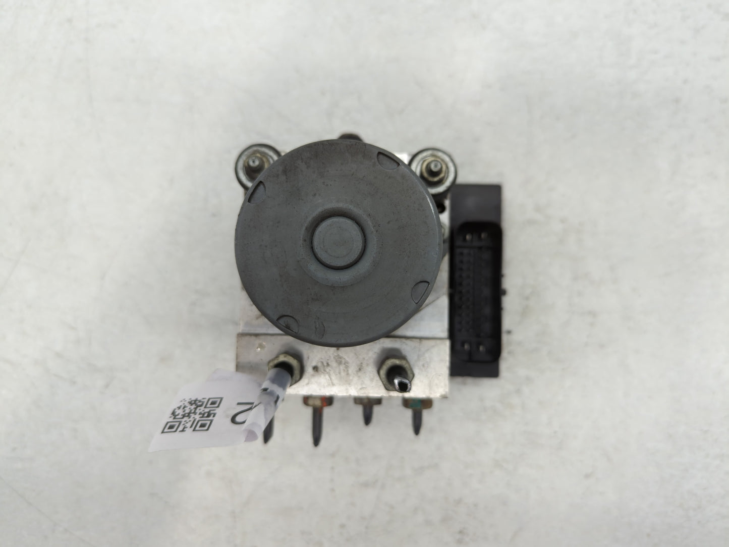 2008 Buick Enclave ABS Pump Control Module Replacement P/N:20314 D1123 0 265 950 927 Fits OEM Used Auto Parts - Oemusedautop