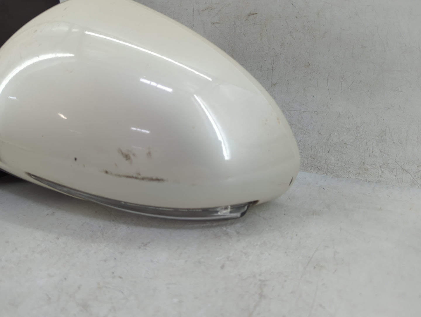 2008-2017 Buick Enclave Driver Side View Mirror - Left Door Mirror OEM Used - Oemusedautoparts1.com