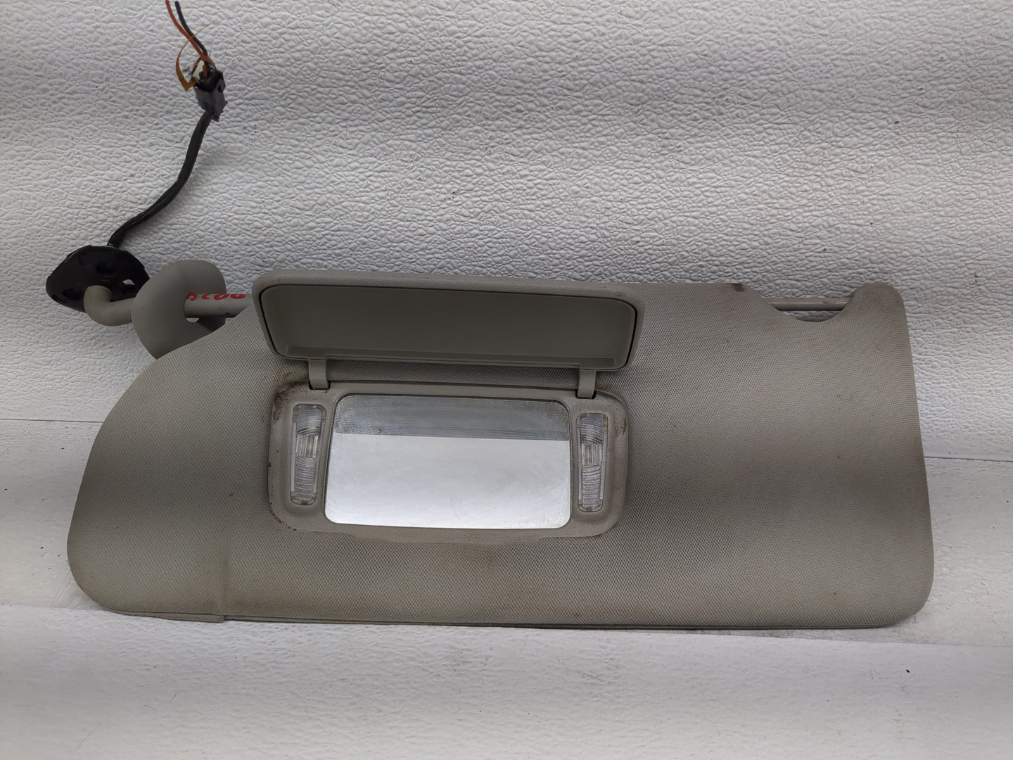 2005-2009 Buick Lacrosse Sun Visor Shade Replacement Driver Left Mirror Fits Fits 2005 2006 2007 2008 2009 OEM Used Auto Par