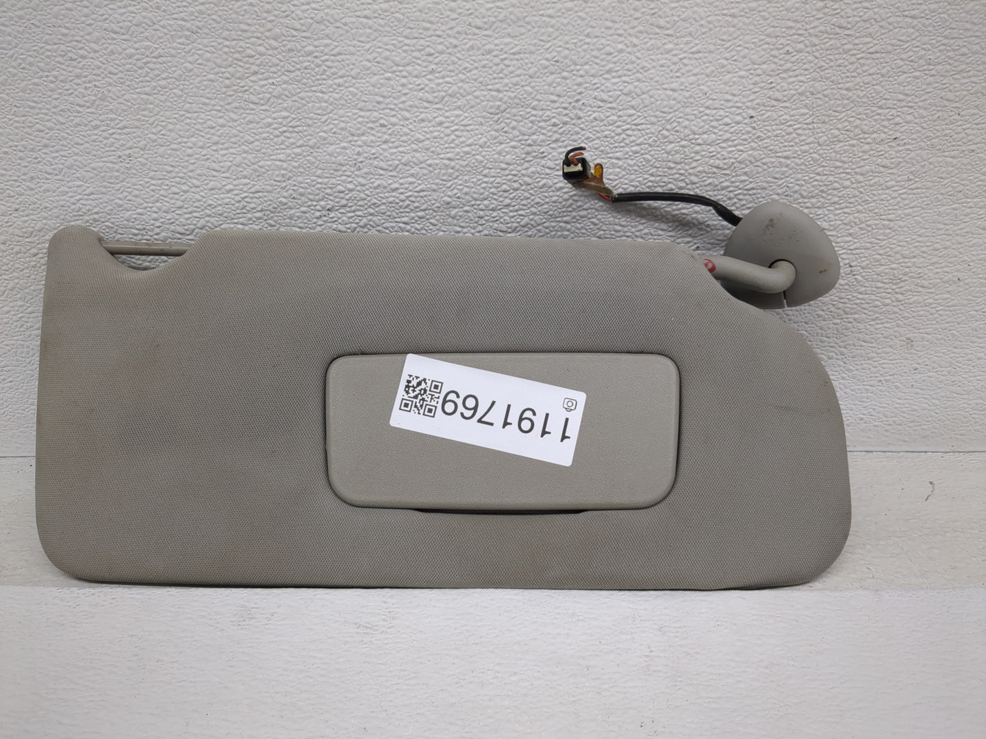 2005-2009 Buick Lacrosse Sun Visor Shade Replacement Passenger Right Mirror Fits Fits 2005 2006 2007 2008 2009 OEM Used Auto